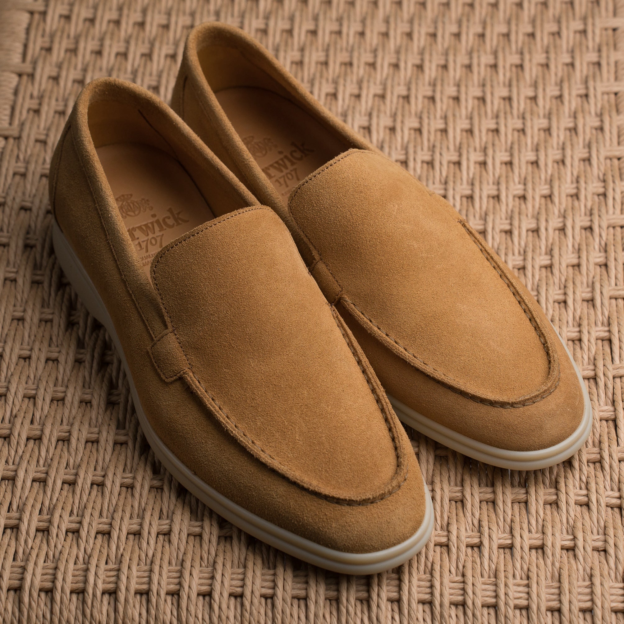 Vita Di Palma™ | Golden Brown Suede